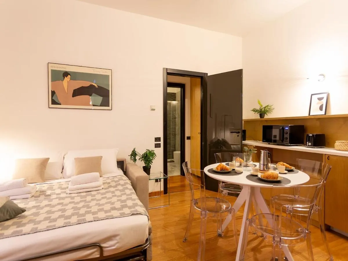The Best Rent - Modern Apartment In The Center ميلان