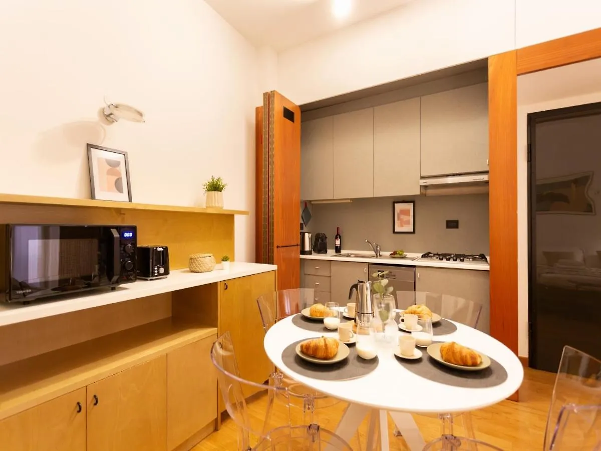 The Best Rent - Modern Apartment In The Center ميلان